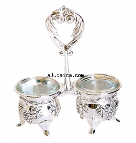 Grapes Salt and Pepper Dish by aJudaica