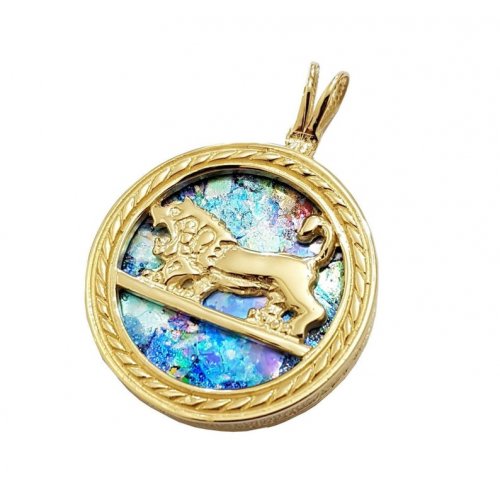 14K Gold Round Pendant with Roman Glass and Lion of Judah Motif