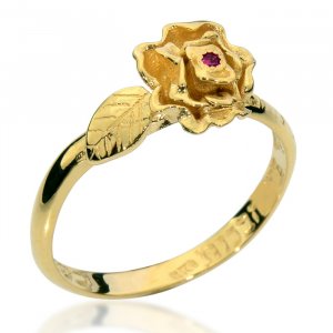 Ha'Ari Gold Kabbalah Ring, Rose and Ruby – Rose Amongst the Thorns Tribute