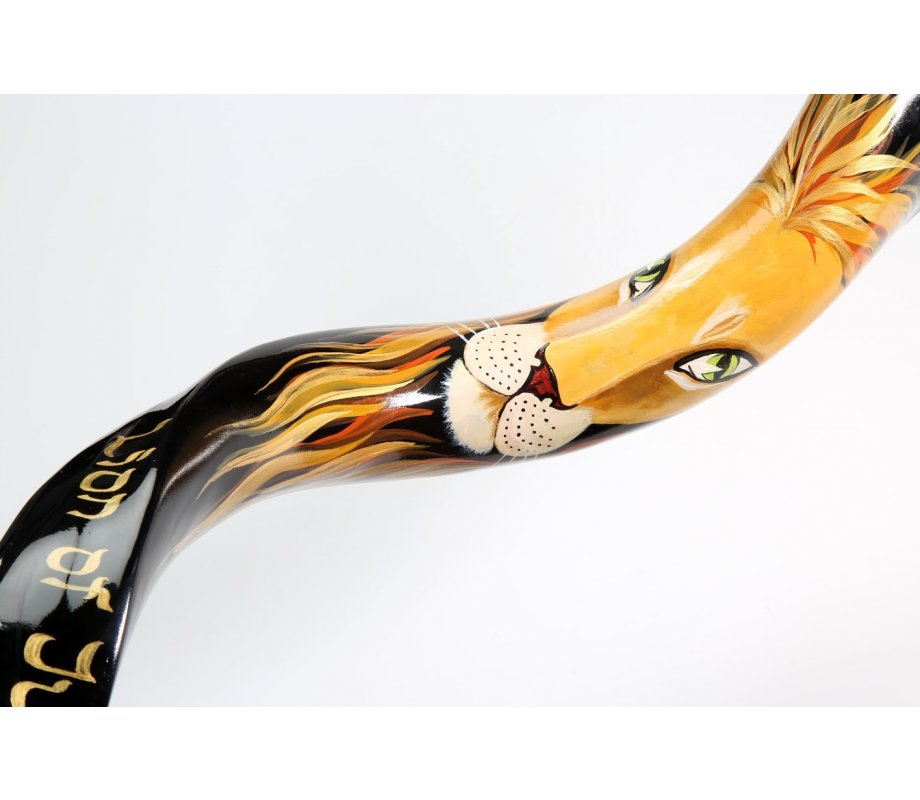 Hand Painted Yemenite Shofar - Lion of Judah