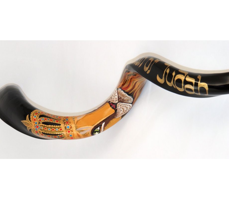 Hand Painted Yemenite Shofar - Lion of Judah with Crown