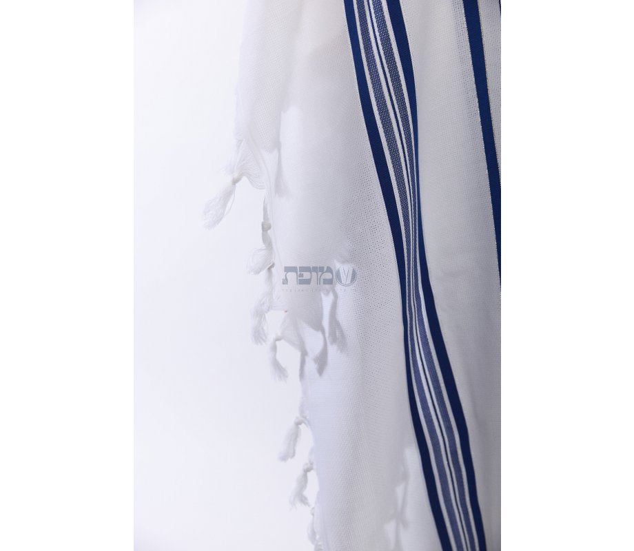 LaMenatzeach Victory Wool Tallit Non Slip Prayer Shawl - Royal Blue