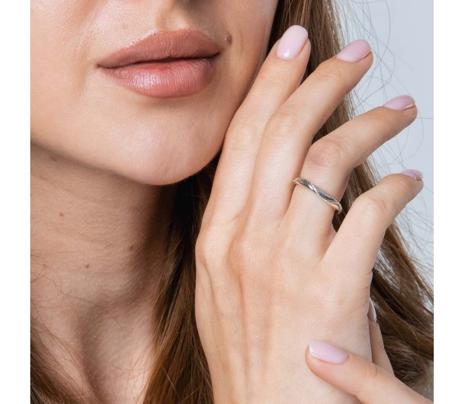 Sterling Silver Ring with Rope Design - This Too Shall Pass in Hebrew & English